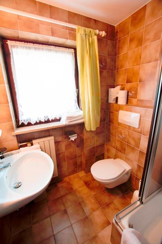 Zirbelstube Hotel Райт им Винкл Екстериор снимка